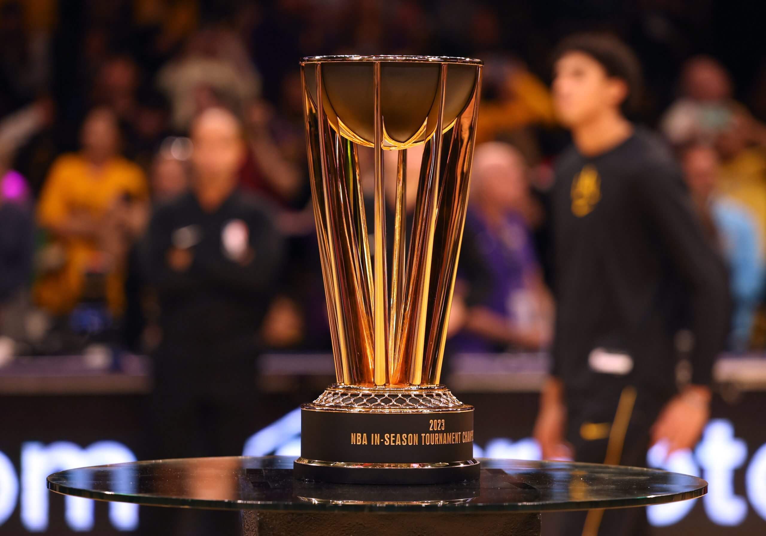 NBA球员表现出色被评为最佳球员，赢得赞誉(nba球员表现出色被评为最佳球员,赢得赞誉的是谁)