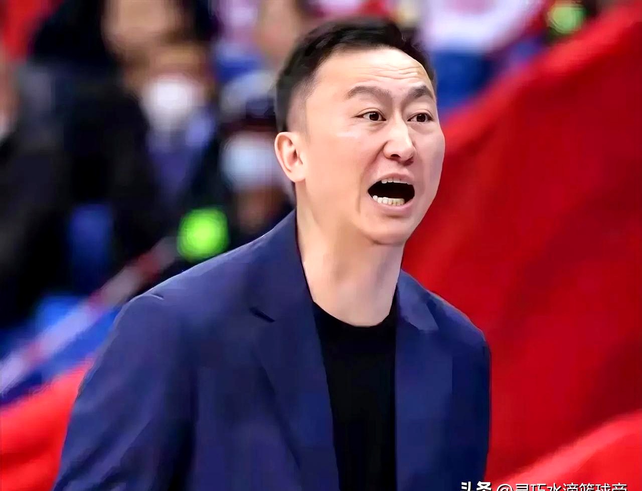 开云体育登录-刀塔现场爆点不断，怒海狂鲨从落后到翻盘，教练激动落泪