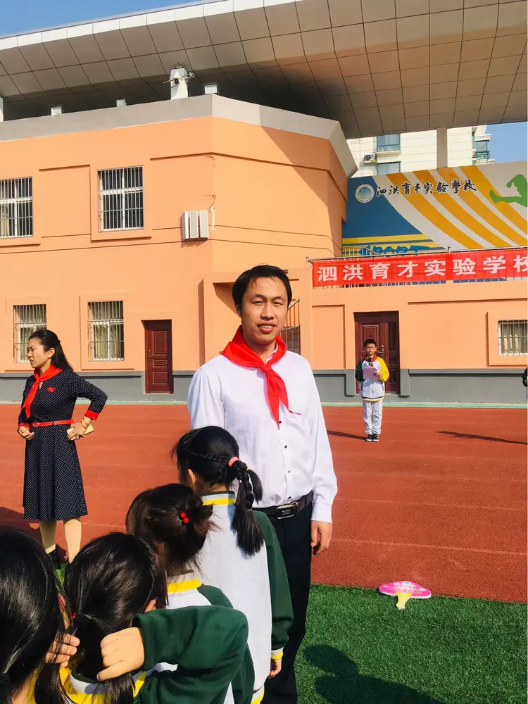 开云体育app-筑梦圆梦！运动员奋勇向前，夺得金牌的简单介绍