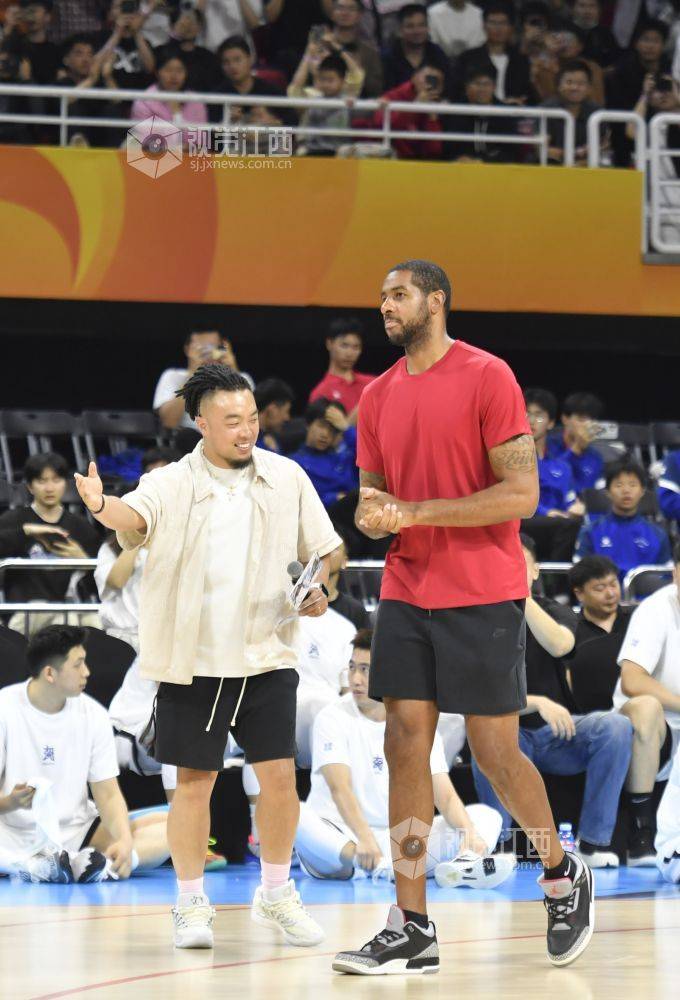 NBA球员线上互动直播，与球迷互动互动
