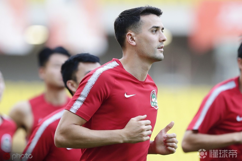 建业重获一胜充满信心，雄鹿再现神勇